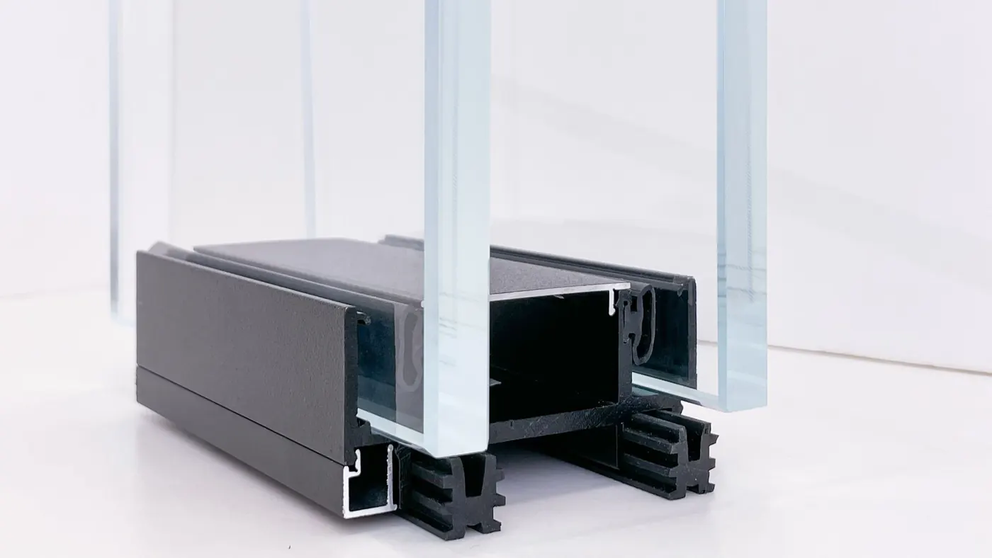 Double glaze profile holding two glass panes